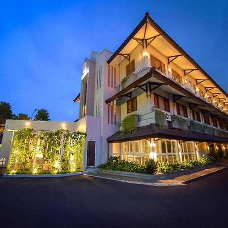 Hotel Nyland Pasteur Bandung Kültér fotó